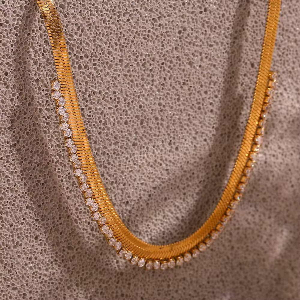 Noor Elan Necklace